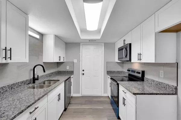 Grand Prairie, TX 75052,125 W Mountain Creek Drive #16