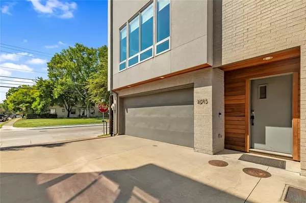 Dallas, TX 75204,4915 Flitwick Court