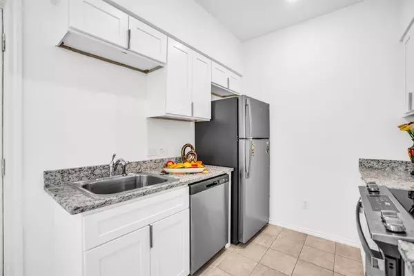 Dallas, TX 75230,11218 Park Central Place #C