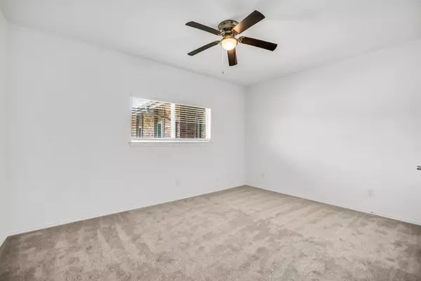 Dallas, TX 75230,11218 Park Central Place #C