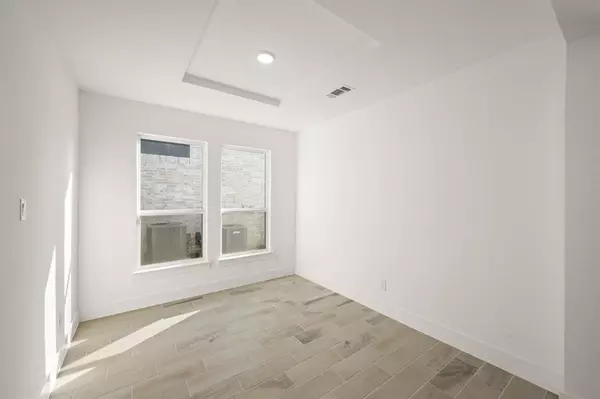 Burleson, TX 76028,312 Lovett Lane