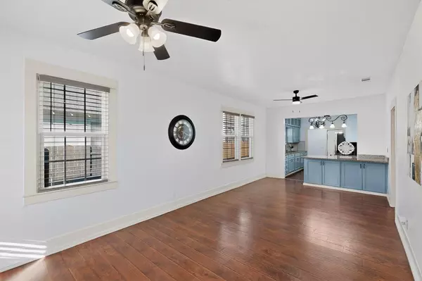 Fort Worth, TX 76105,3423 Avenue N