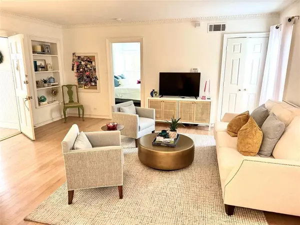 Highland Park, TX 75205,4538 Roland #4