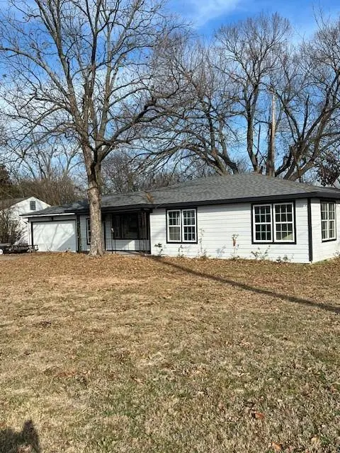 Whitesboro, TX 76273,718 N Union Street