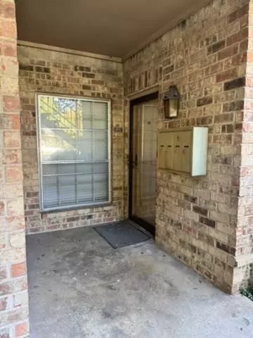 Fort Worth, TX 76109,4347 Bellaire Drive S #132S