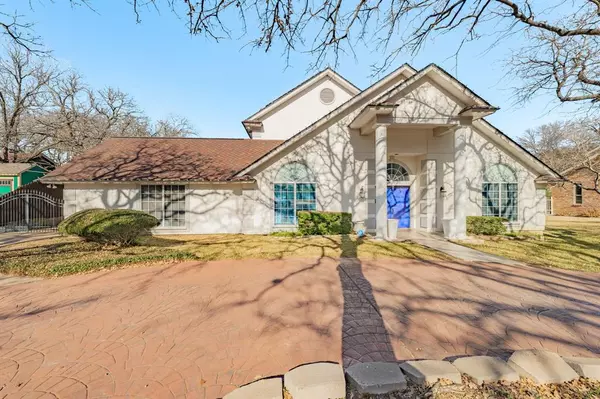 Stephenville, TX 76401,107 Sandra Palmer Street