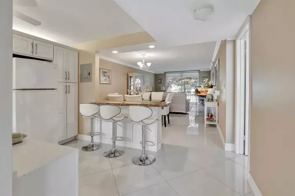 Pembroke Pines, FL 33025,8930 S Hollybrook Blvd #201