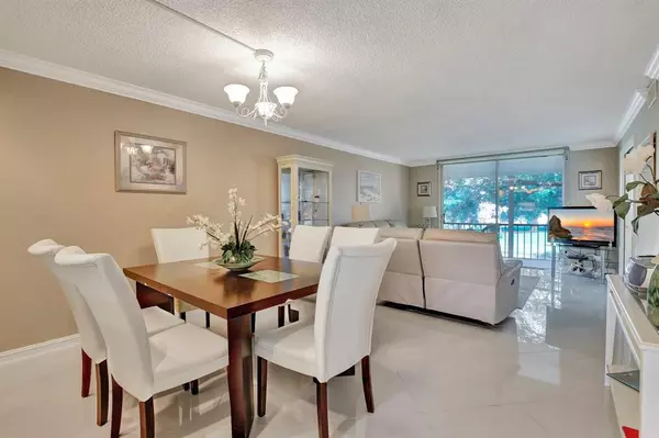 Pembroke Pines, FL 33025,8930 S Hollybrook Blvd #201