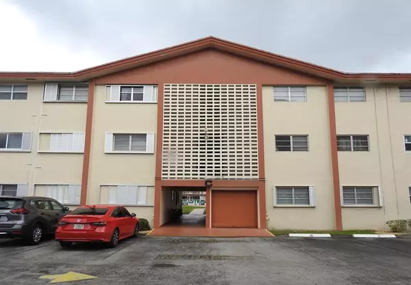 5300 Washington St #C213, Hollywood, FL 33021