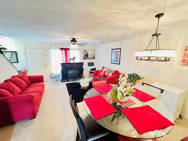 Atlantic Beach, FL 32233,110 Sandy Beach Ln