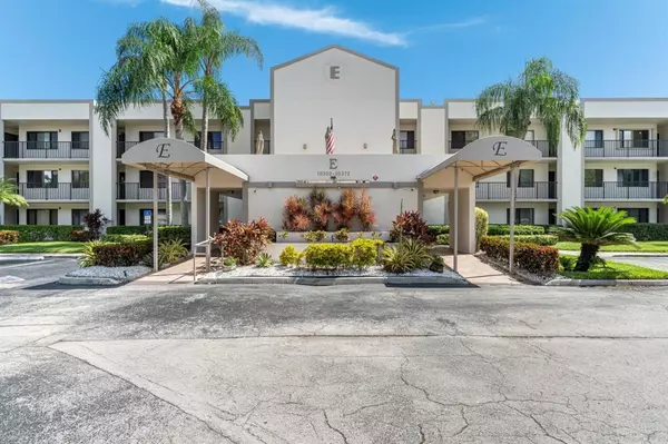 10370 E CLAIRMONT CIRCLE #302, Tamarac, FL 33321