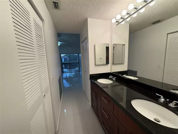 Deerfield Beach, FL 33442,2035 SW 15th St #190