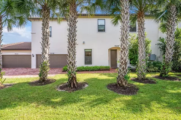 Boca Raton, FL 33428,9208 Passiflora Way #102