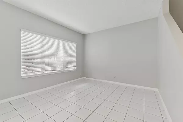 Tamarac, FL 33321,6007 Red Plum Ct #465