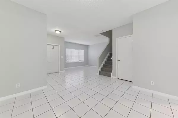 Tamarac, FL 33321,6007 Red Plum Ct #465