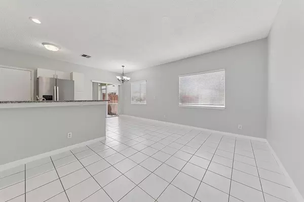 Tamarac, FL 33321,6007 Red Plum Ct #465