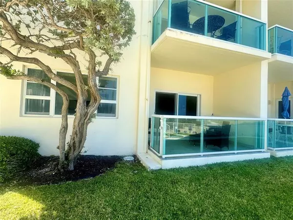 Lauderdale By The Sea, FL 33308,6000 N Ocean Blvd #1D