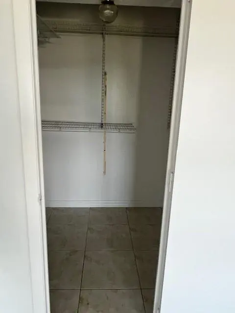 Lauderhill, FL 33319,4164 Inverrary Dr #803