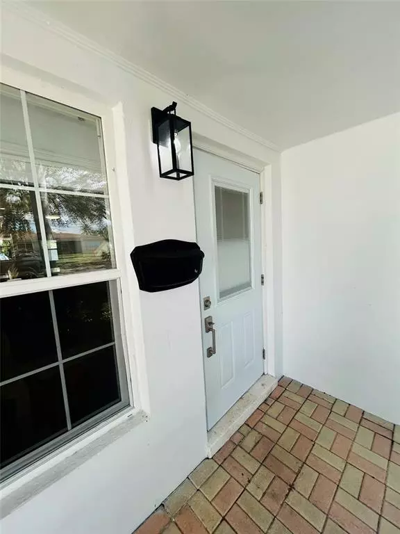 Hollywood, FL 33020,1729 N 16th Ct #South