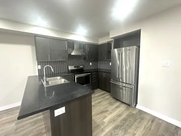 Brampton, ON L7A 4N7,112 Golden Springs DR