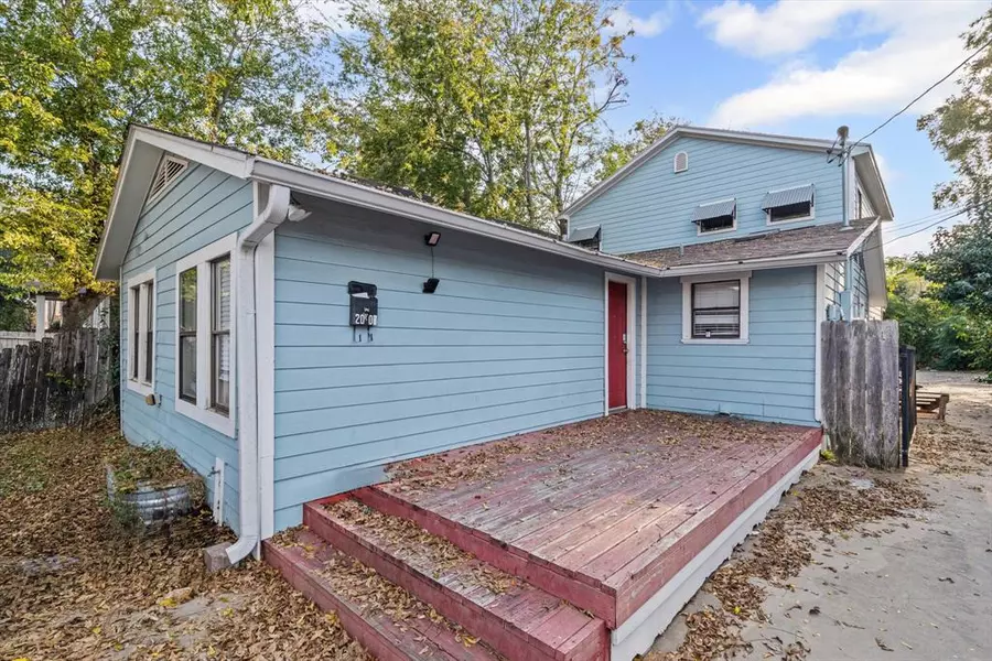 2007 S 7th Street, Waco, TX 76706