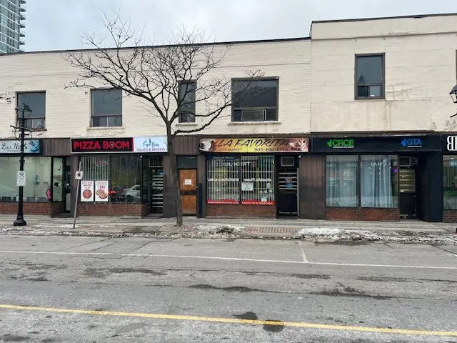 18 Queen ST W, Brampton, ON L6X 1A1