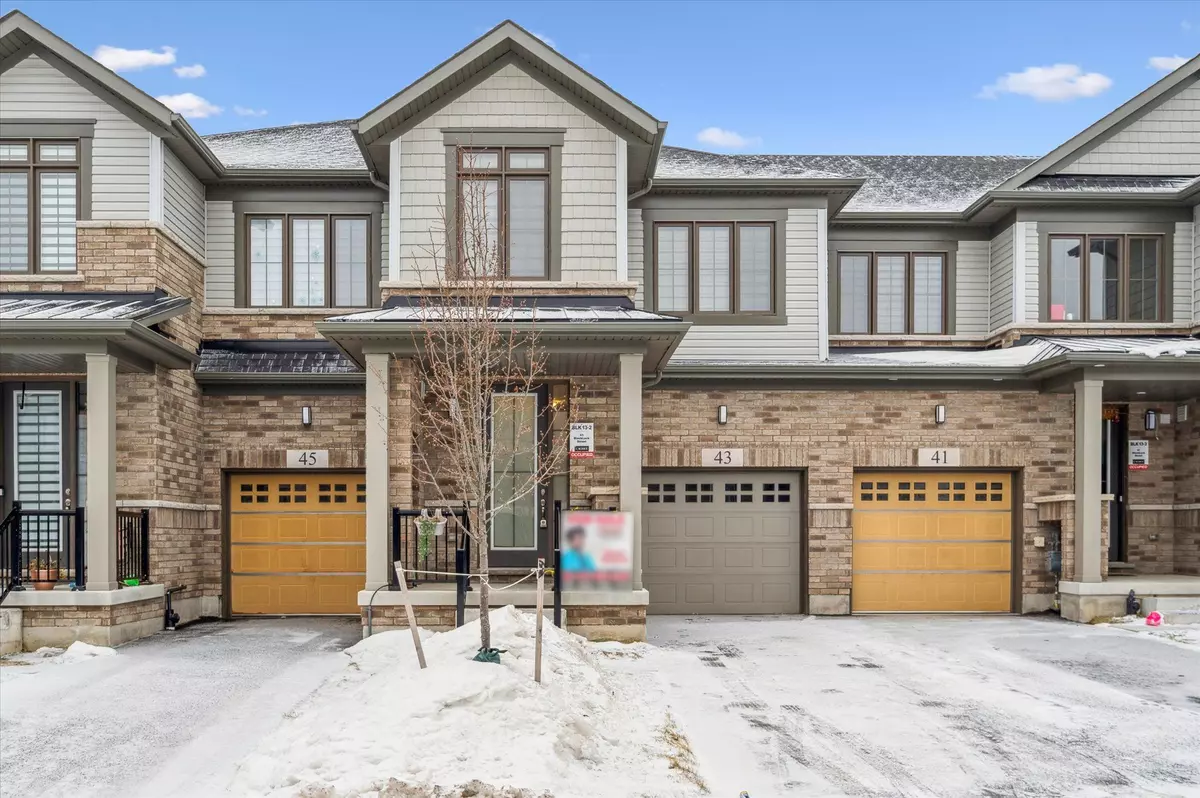 Cambridge, ON N1S 0E2,43 Blacklock ST