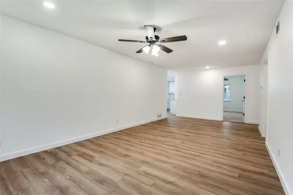 Dallas, TX 75232,4404 Dove Creek Way