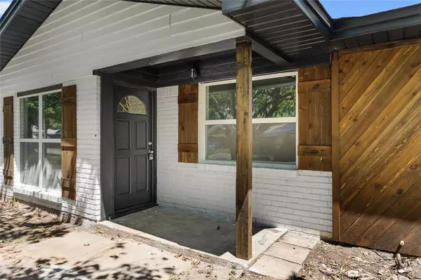 Lacy Lakeview, TX 76705,709 N Rita Street