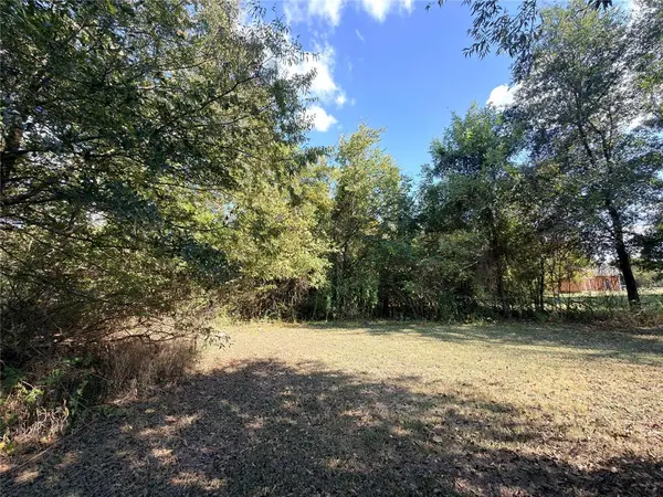 Corsicana, TX 75110,417 N 3rd Street