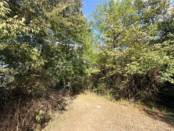 Corsicana, TX 75110,417 N 3rd Street