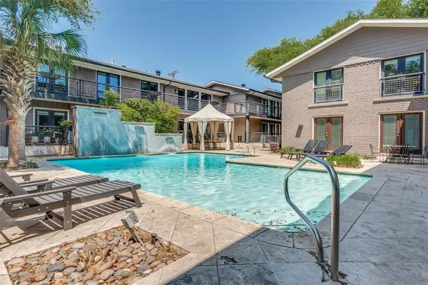 Dallas, TX 75230,10209 Regal Oaks Drive #112