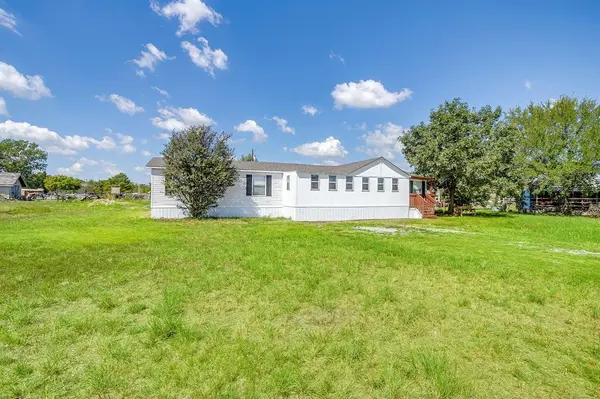 18546 Lister Court,  Justin,  TX 76247