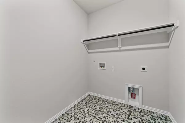 Van Alstyne, TX 75495,555 Forest Haven Drive