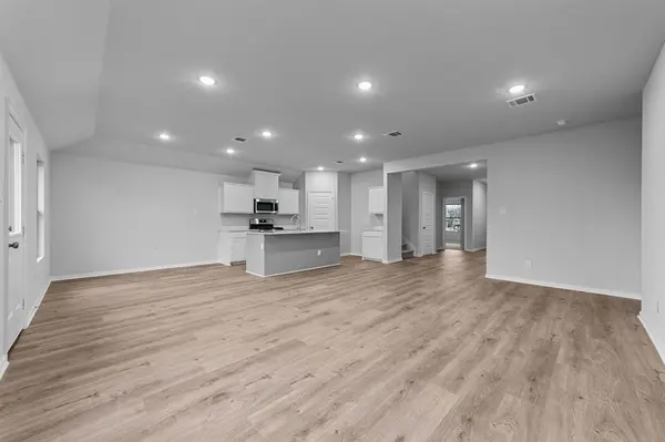 Van Alstyne, TX 75495,607 Forest Haven Drive