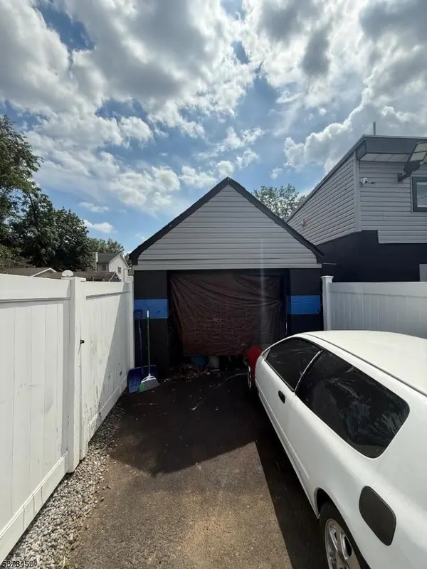 Rahway City, NJ 07065,1062 Westfield Ave