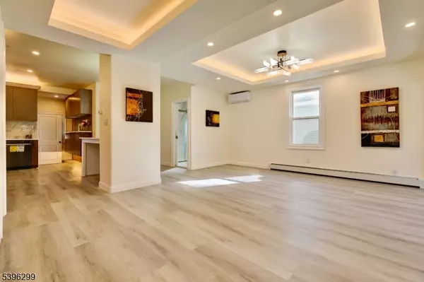 Little Falls Twp., NJ 07424,58 Zeliff Ave