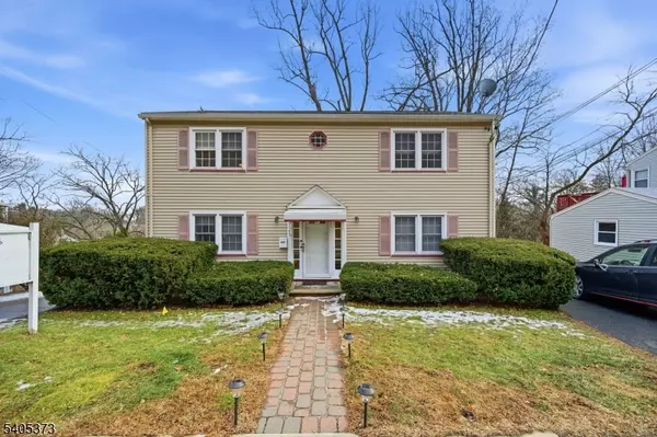 Morristown Town, NJ 07960,76 Mount Kemble Ave