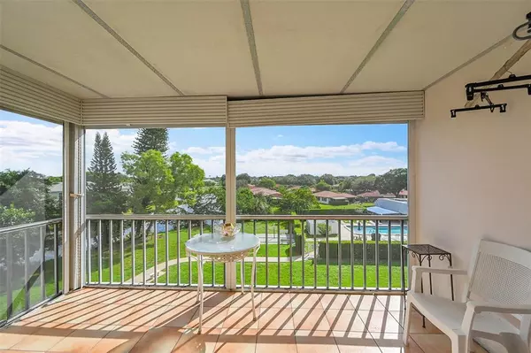 Coral Springs, FL 33065,3475 Broken Woods Dr #401