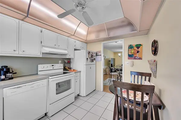 Coral Springs, FL 33065,3475 Broken Woods Dr #401