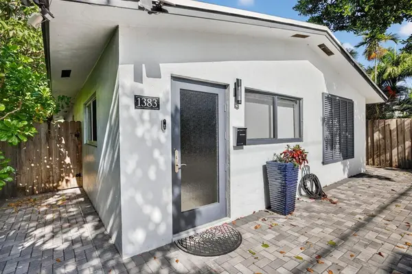 Oakland Park, FL 33334,1383 NE 38th St