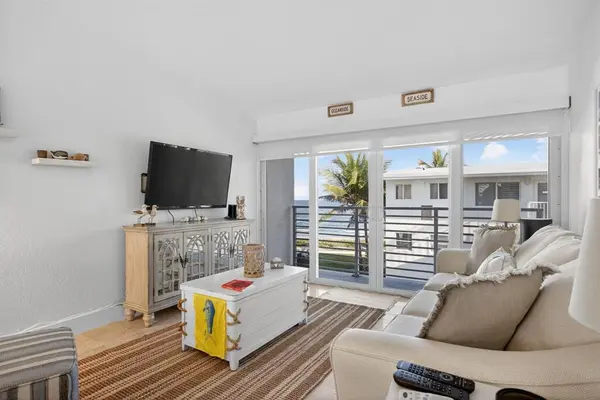 1043 Hillsboro Mile #19C, Hillsboro Beach, FL 33062