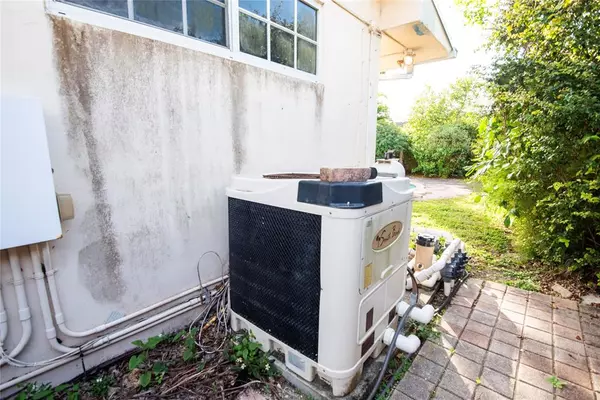 Miami, FL 33179,21304 NE 19th Ct