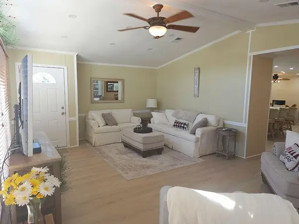 Stuart, FL 34997,4300 SE Saint Lucie Blvd #70