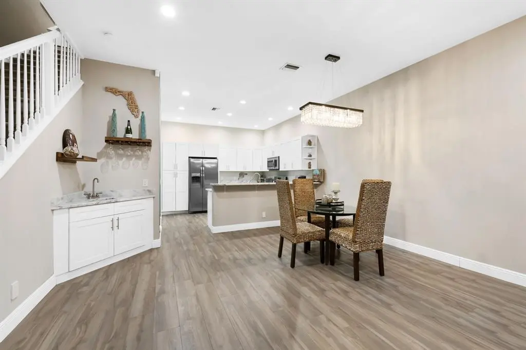 Fort Lauderdale, FL 33304,919 NE 17th Way