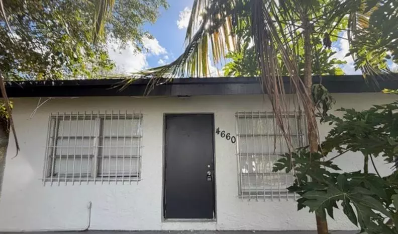 West Palm Beach, FL 33417,4654 Schall Rd #4660