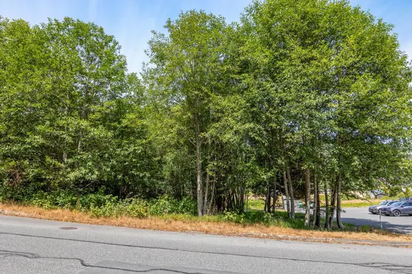 581 MacMillan Dr, Sayward, BC V0P 1R0