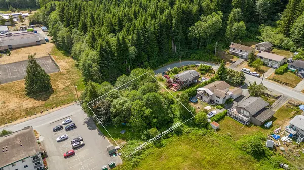 581 MacMillan Dr, Sayward, BC V0P 1R0