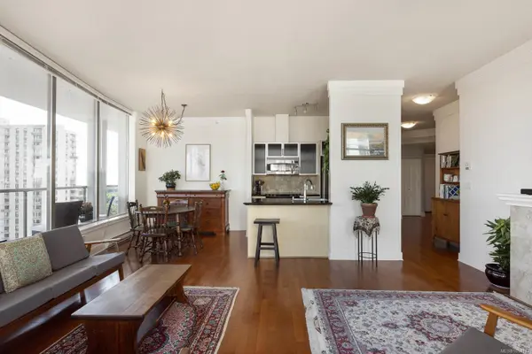 845 Yates St #1008, Victoria, BC V8W 4A3