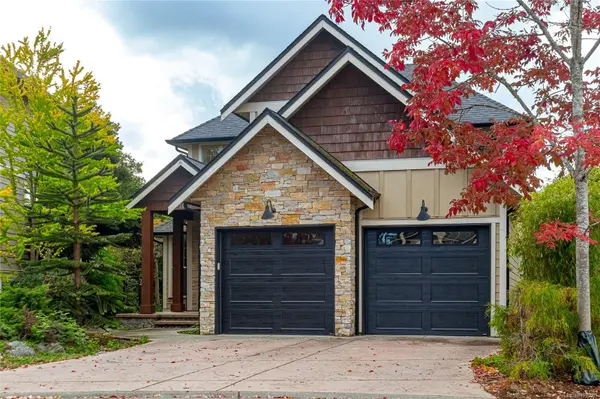 1017 Graphite Pl,  Langford,  BC V9B 0G8